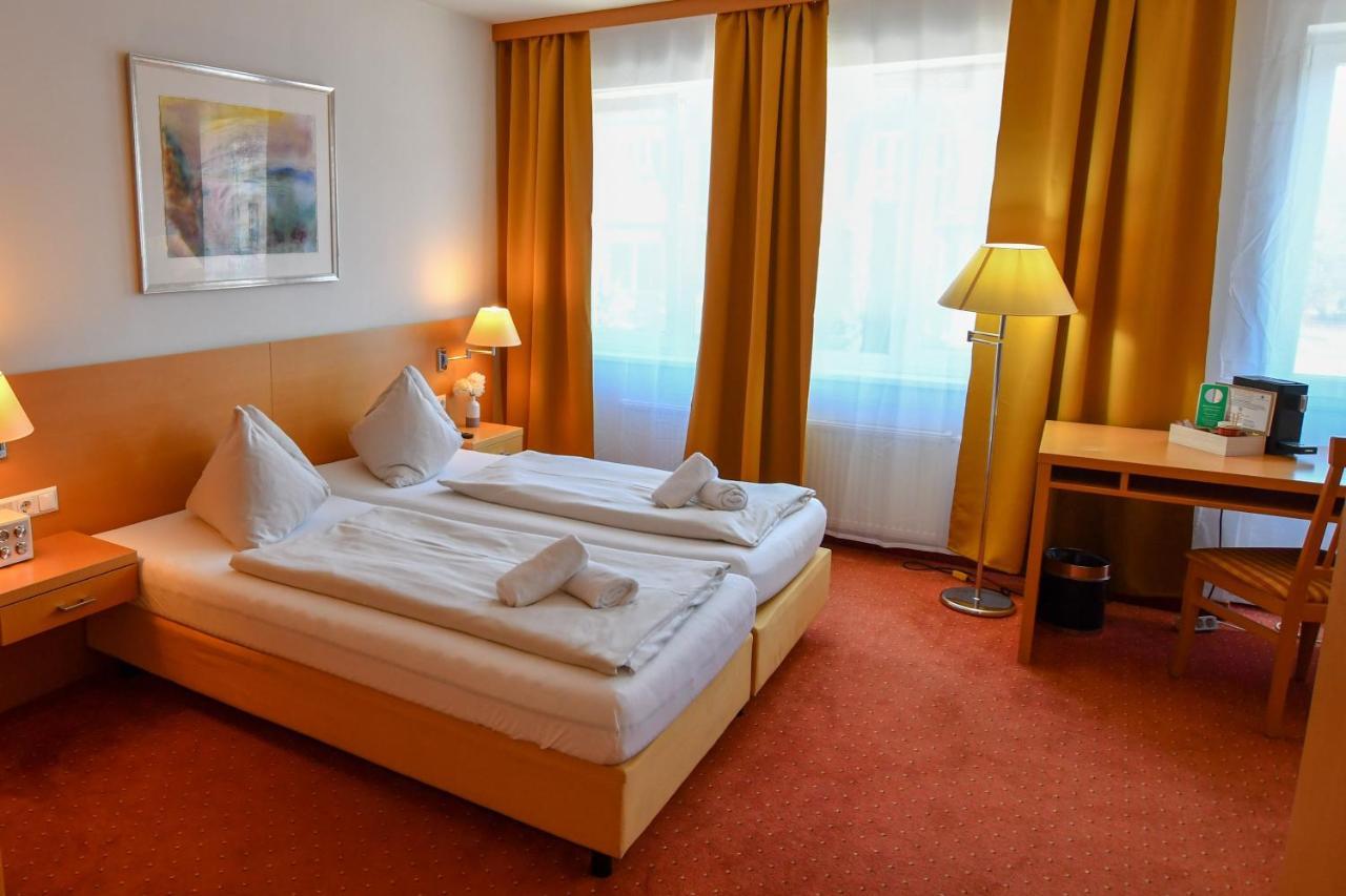 Motel55 - Nettes Hotel Mit Self Check-In In Villach, Warmbad Eksteriør billede
